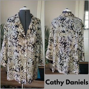 Cathy Daniels Lightweight Button Down Blouse